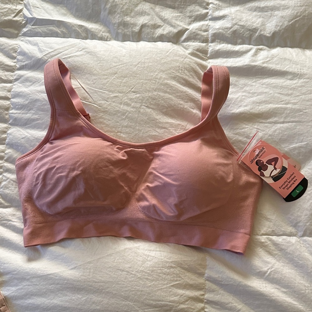 NWT Shapermint wireless bra - size Large